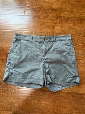 Old Navy Grey Mid-Rise Shorts